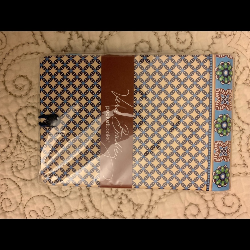 COPY - Vera Bradley - pocket books